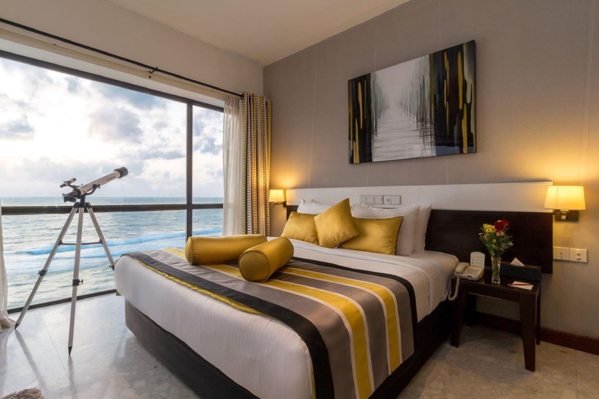 The Ocean Colombo Otel Dış mekan fotoğraf