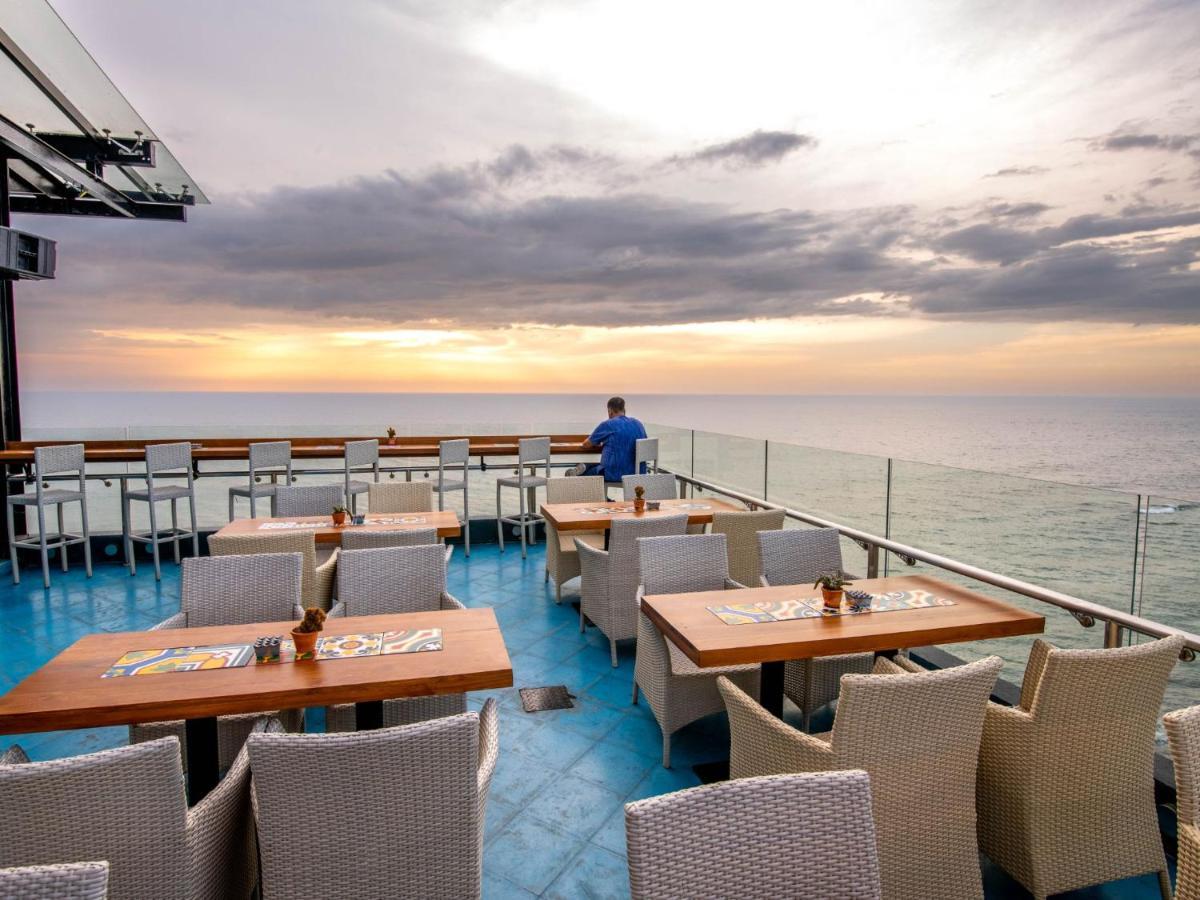 The Ocean Colombo Otel Dış mekan fotoğraf